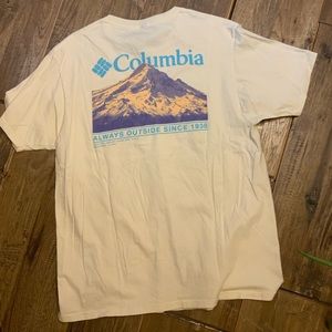 Columbia cotton short sleeve shirt. Size L